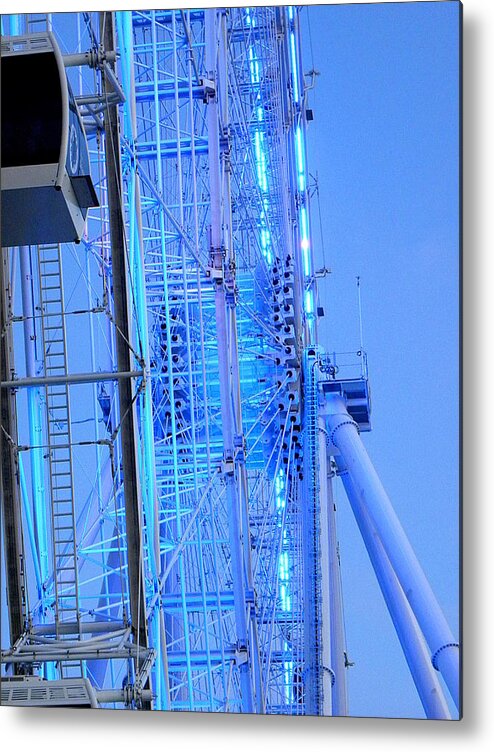 Ferris Wheel Metal Print featuring the photograph The Orlando Eye 002 by Christopher Mercer