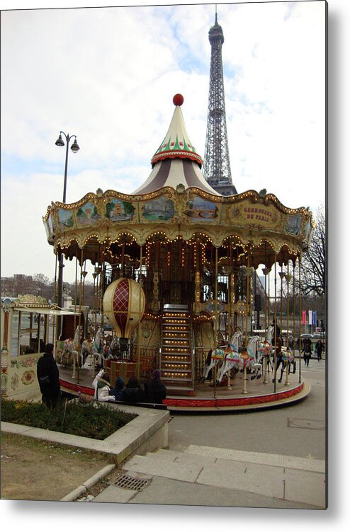 Carousel Metal Print featuring the photograph Carrousel de Paris by Roxy Rich