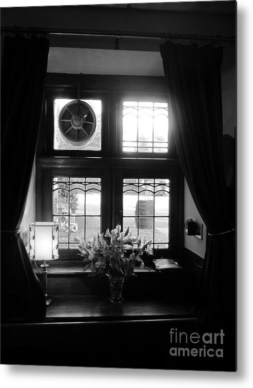  Metal Print featuring the photograph Pub View by Sharron Cuthbertson