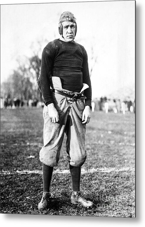 1913 Metal Print featuring the photograph Knute Rockne by Granger