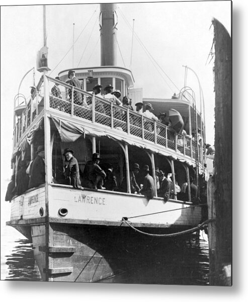 Galveston Metal Print featuring the photograph People Fleeing Galveston After Flood - September 1900 by International Images