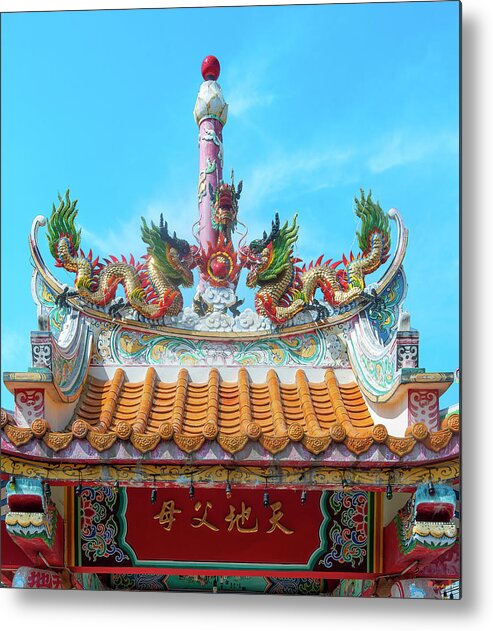 Scenic Metal Print featuring the photograph San Jao Wat Chaeng Shrine Small Shrine Dragon Roof DTHNR0339 by Gerry Gantt