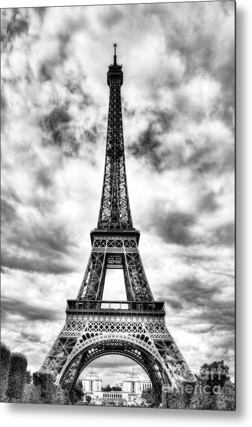 Eiffel Tower In Paris 3 Bw Metal Print featuring the photograph Eiffel Tower In Paris 3 BW by Mel Steinhauer