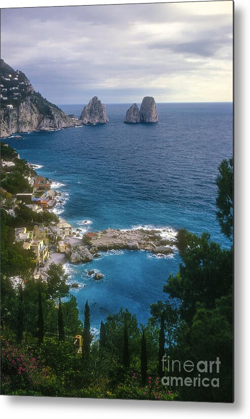  Isle Of Capri Metal Print featuring the photograph Isle of Capri by Bob Phillips