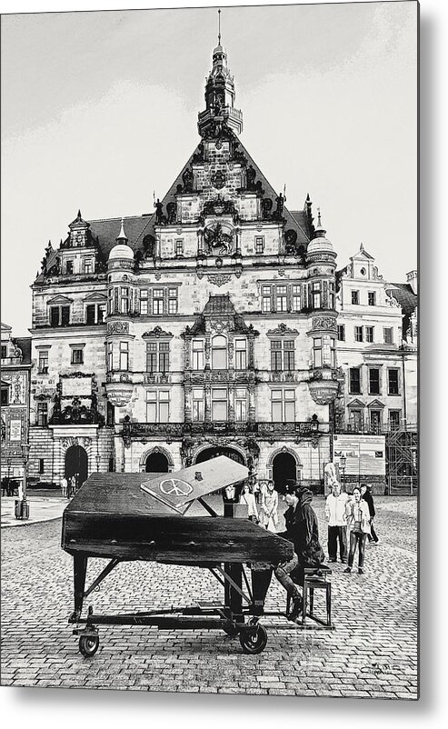Photo Metal Print featuring the photograph Pianist in Town by Jutta Maria Pusl