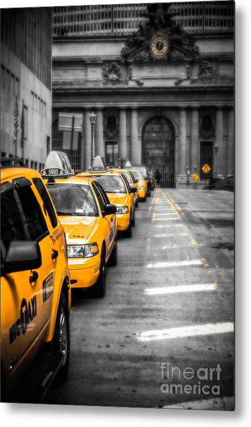 Nyc Metal Print featuring the photograph Yellow Cabs waiting - Grand Central Terminal - bw o by Hannes Cmarits