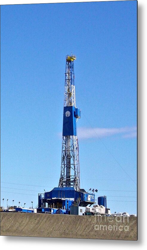  North Dakota Metal Print featuring the photograph Drilling rig #1 by Elisabeth Derichs