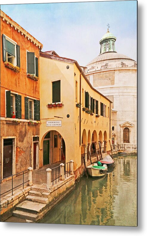 Venice Metal Print featuring the photograph A Venetian View - Sotoportego de le Colonete - Italy by Brooke T Ryan