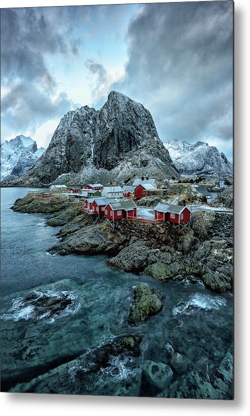 Sky Metal Print featuring the photograph Hamnoy Norway by Roberta Kayne