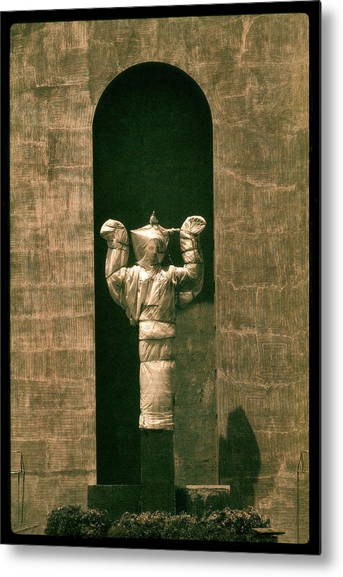 Art Deco Statue Metal Print featuring the photograph Statues Individual #1 by David Chasey