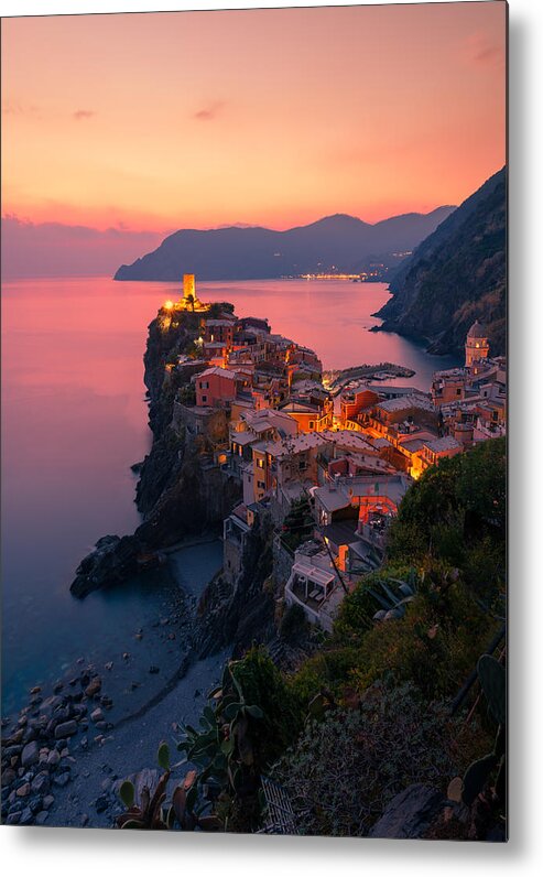 Sunset Metal Print featuring the photograph Sunset In Italy Village by Qing Li