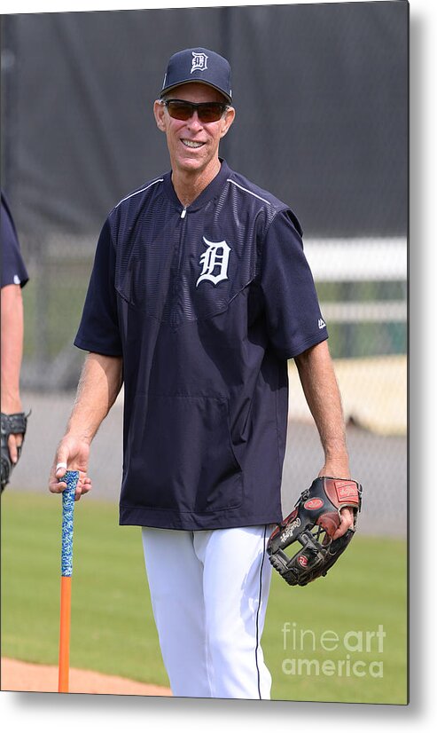 Three Quarter Length Metal Print featuring the photograph Alan Trammell #1 by Mark Cunningham