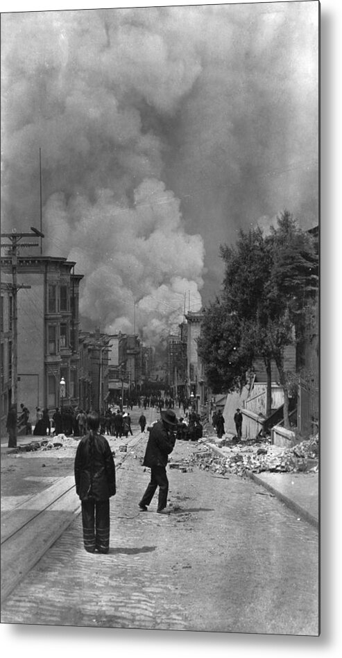 1906 Metal Print featuring the photograph San Francisco Earthquake #18 by Granger