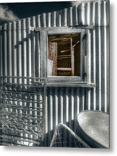 Shed Metal Print featuring the photograph Looking Back by Wayne Sherriff