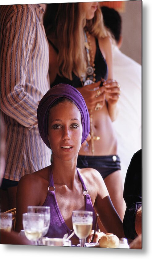 People Metal Print featuring the photograph Marisa Berenson #1 by Slim Aarons