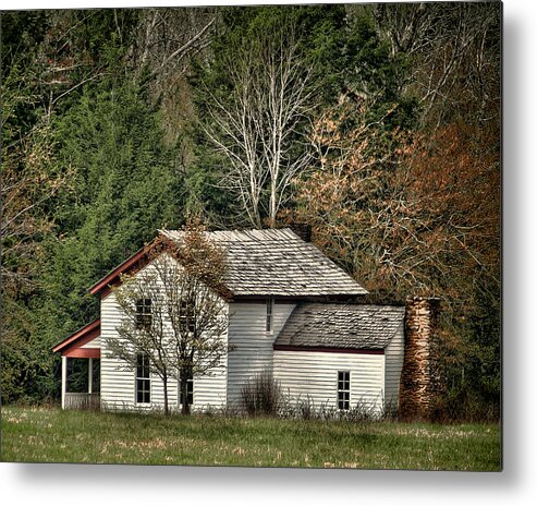 Becky Cable Metal Print featuring the photograph Becky Cable House by TnBackroadsPhotos 