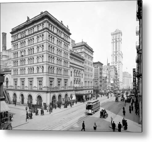Entertainment Metal Print featuring the photograph Nyc, Metropolitan Opera House, 1905 by Science Source