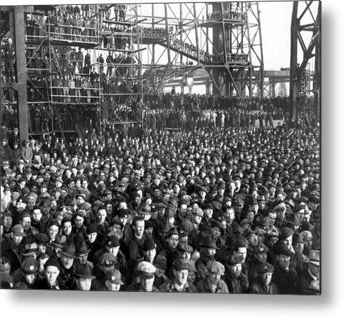 1035-1038 Metal Print featuring the photograph Philadelphia Shipyard Workers by Underwood Archives
