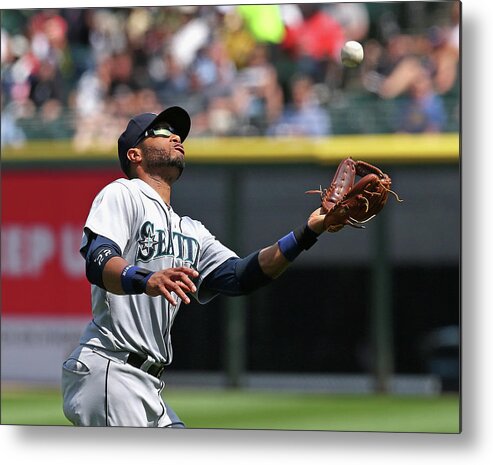 American League Baseball Metal Print featuring the photograph Seattle Mariners V Chicago White Sox by Jonathan Daniel