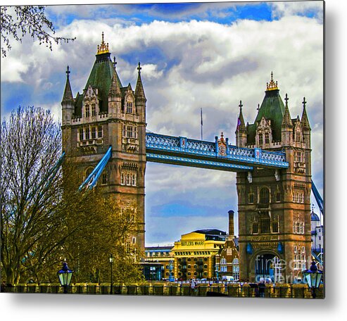 Travel Metal Print featuring the photograph Tower Bridge by Elvis Vaughn