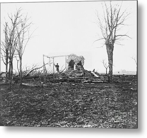 Historical Metal Print featuring the photograph Henry House Ruins by Omikron