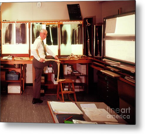 Scales Metal Print featuring the photograph Professor Scales by Heini Schneebeli/science Photo Library