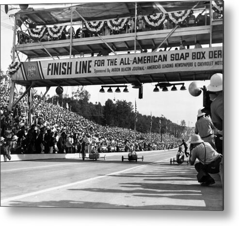 Crowd Metal Print featuring the photograph Soap Box Derby by Hulton Archive