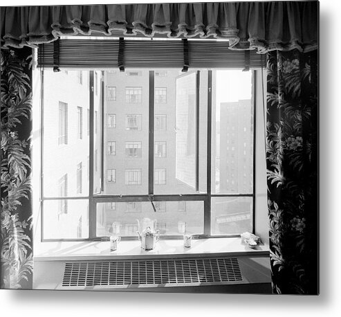 Horizontal Metal Print featuring the photograph Stuyvesant Town-Peter Cooper Village by Andreas Feininger