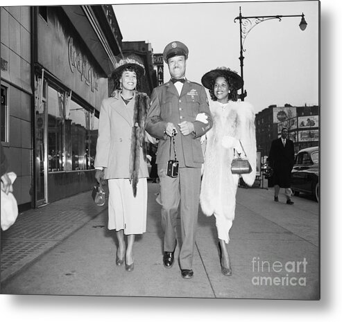 People Metal Print featuring the photograph Three Bright Smiles Parade On Easter by Bettmann