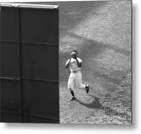 People Metal Print featuring the photograph Willie Mays Catching Baseball by Bettmann