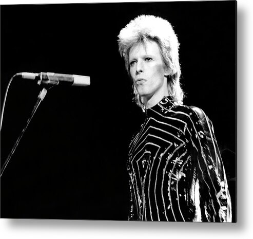 Ziggy Stardust - Persona Metal Print featuring the photograph Ziggy Stardust Era Bowie In La by Michael Ochs Archives