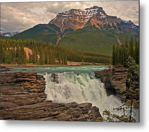 Falls Metal Print featuring the photograph Canadian Falls by Robert Pilkington