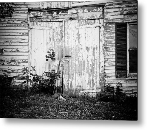 Barn Metal Print featuring the photograph Falling Down by Colleen Kammerer