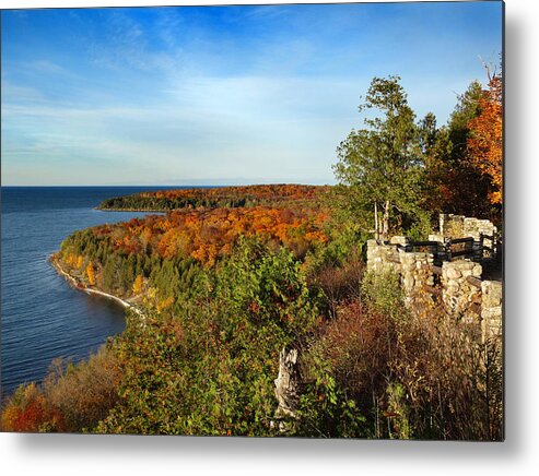 Peninsula State Park Metal Print featuring the photograph Peninsula State Park Lookout in the Fall by David T Wilkinson