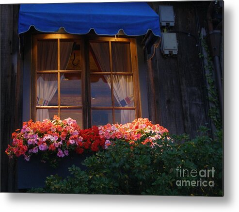 Restaurant Metal Print featuring the photograph Ristorante by Bev Conover