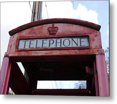 Telephone Metal Print featuring the photograph Teleforlorn by Richard Reeve