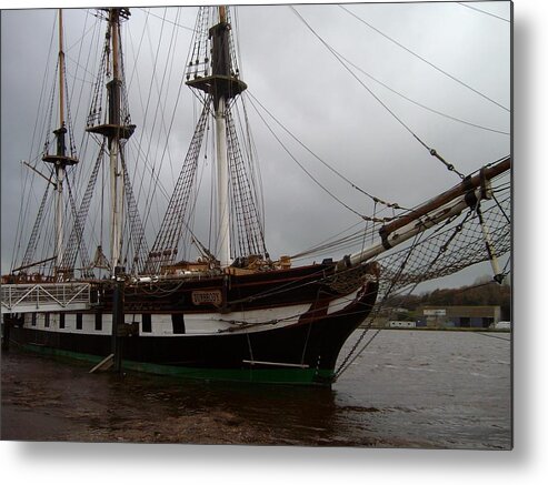 Tall Ships Metal Print featuring the photograph The Dunbrody by Alan Lakin