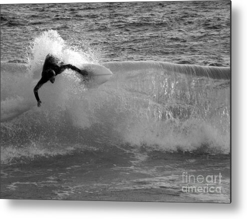 Surf Metal Print featuring the photograph Charging by Everette McMahan jr