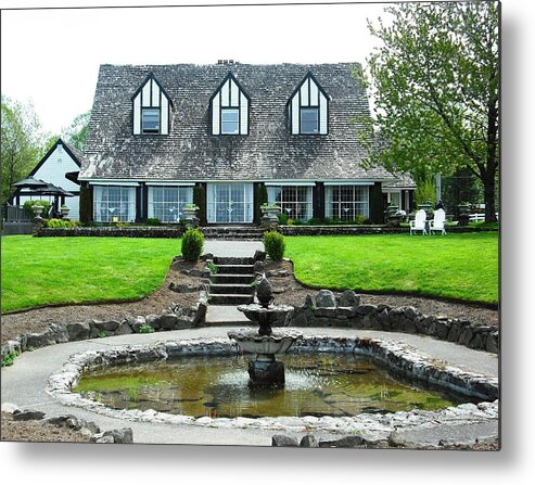 Twilight Metal Print featuring the photograph View Point Inn Corbett by Kelly Manning