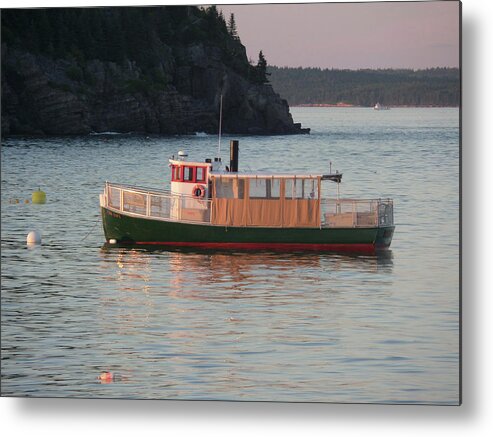 Maine Metal Print featuring the photograph Bar Harbor Tour Boat by Holly Ross
