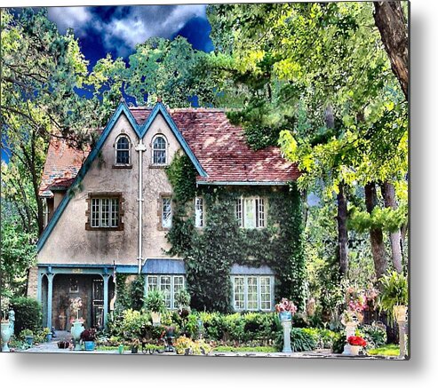 Cottage Metal Print featuring the photograph Cottage Life 1 by Lin Grosvenor