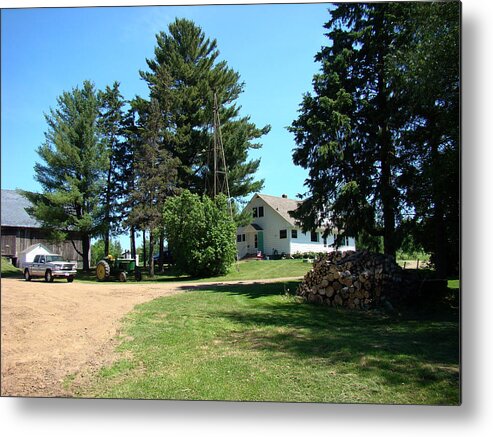 Landscape Metal Print featuring the photograph Farm House by Todd Zabel