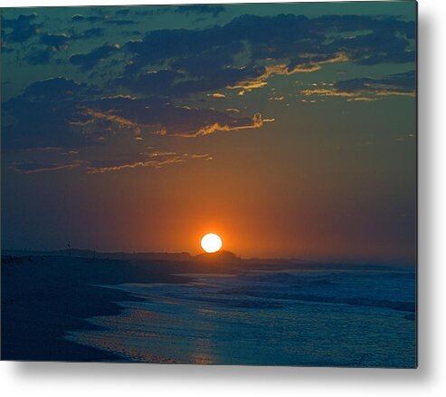 Sunrise Metal Print featuring the photograph Full Sun Up by Newwwman