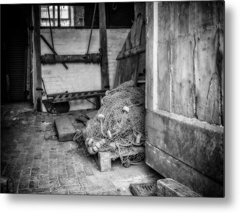 Rope Metal Print featuring the photograph Old Rope by Nick Bywater