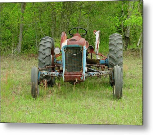 Tractor Metal Print featuring the photograph Rusty Tractor by Quwatha Valentine