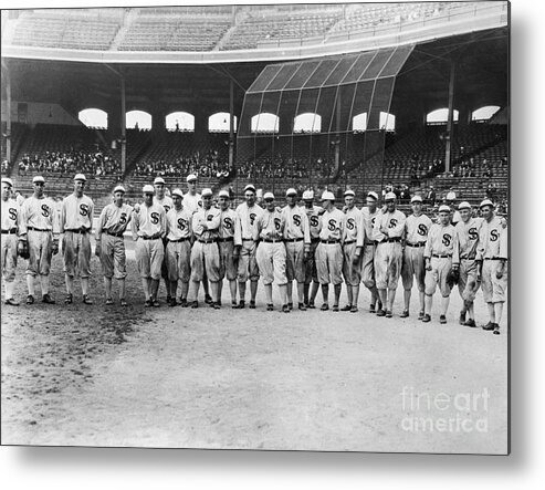 People Metal Print featuring the photograph Chicago White Sox Of 1920 In Pose by Bettmann