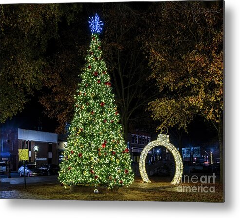 Cartersville Metal Print featuring the photograph Cartersville Christmas Tree by Nick Zelinsky Jr