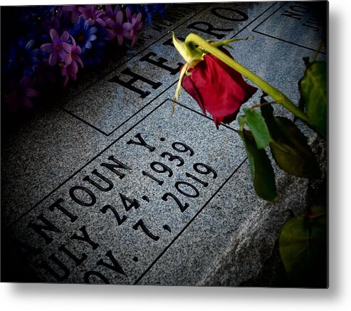 Headstone Metal Print featuring the photograph Dad by Gena Herro
