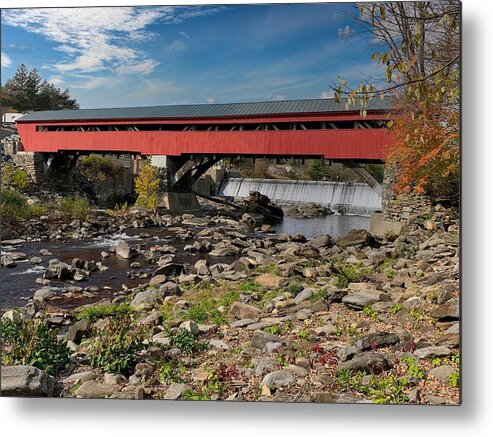 Taftsville Covered Bridge Metal Print featuring the photograph Taftsville Covered Bridge by Carolyn Mickulas