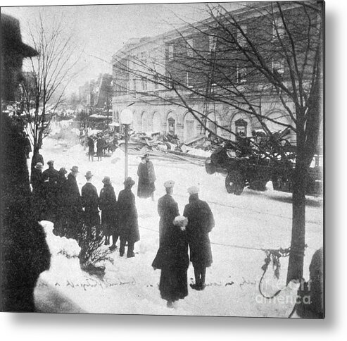 Science Metal Print featuring the photograph Knickerbocker Storm Damage, 1922 #2 by Science Source